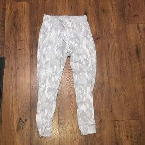 Buffbunny Snow Camo Jasmine Jogger